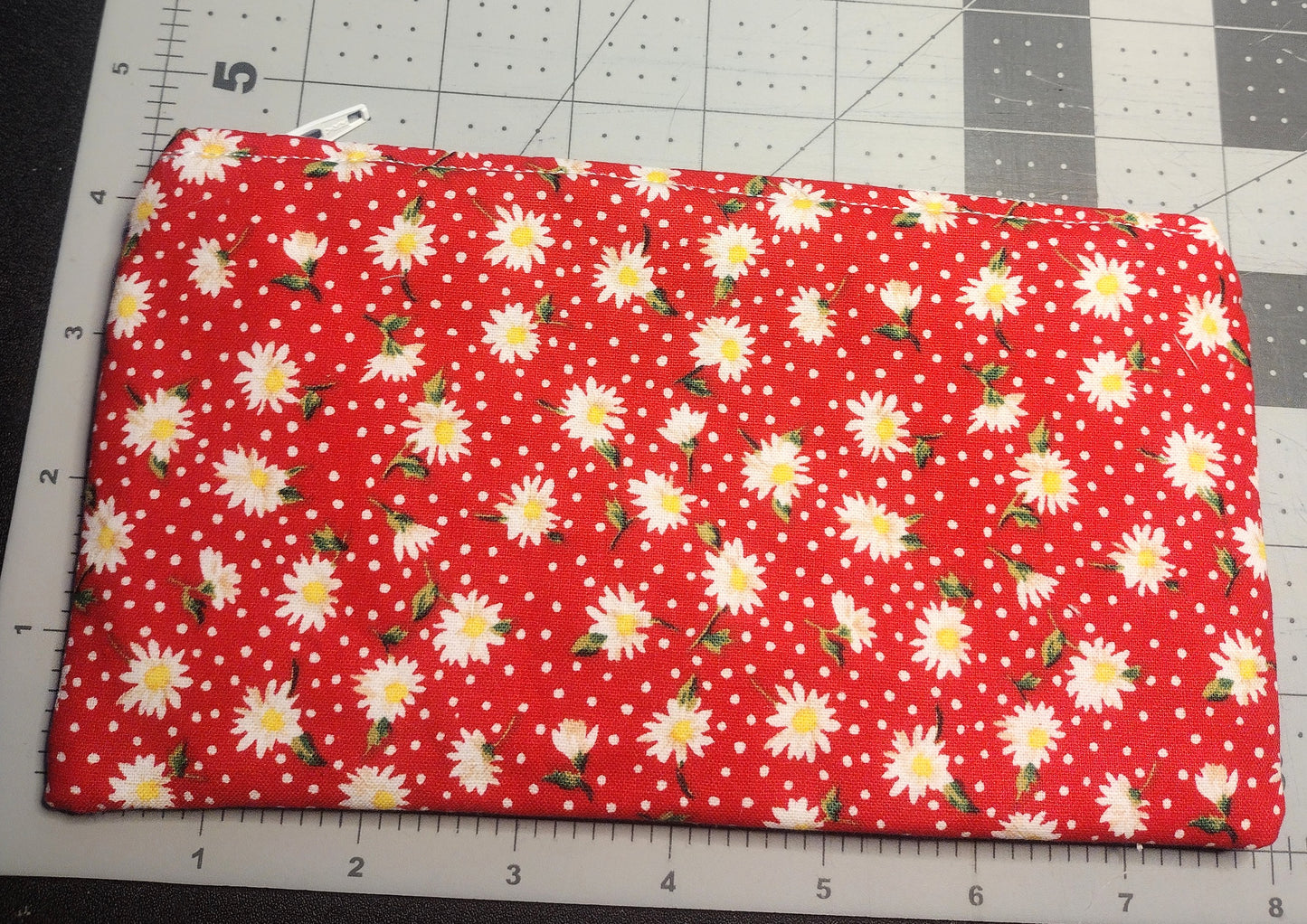 Red Cotton Daisy Print Makeup Bag (Large)